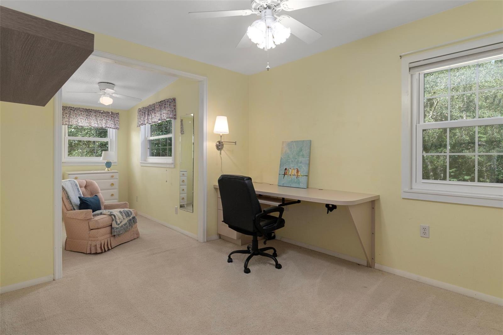2nd Bedroom/ofc/nursery/hobby room/large closet