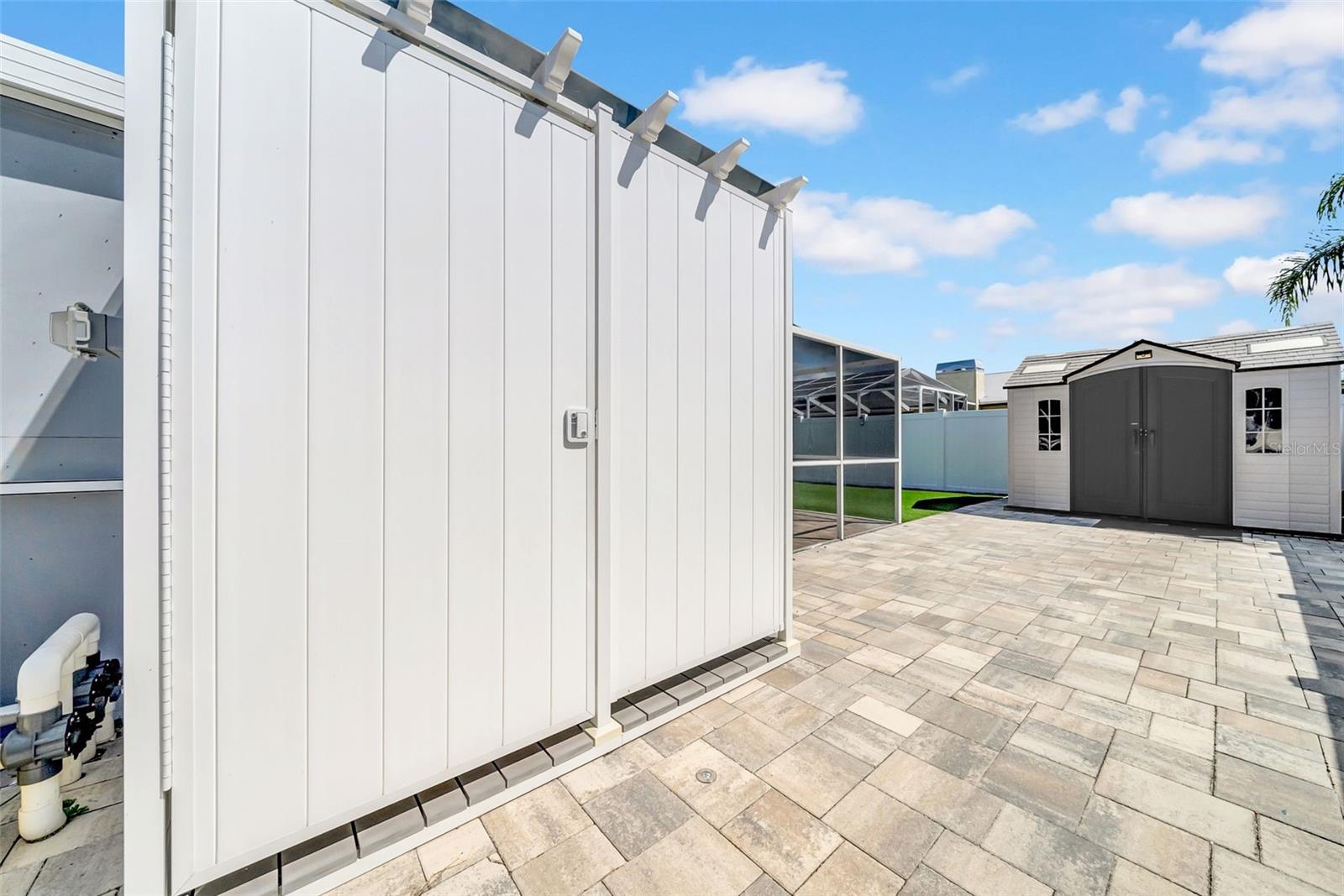 outdoor bathroom
