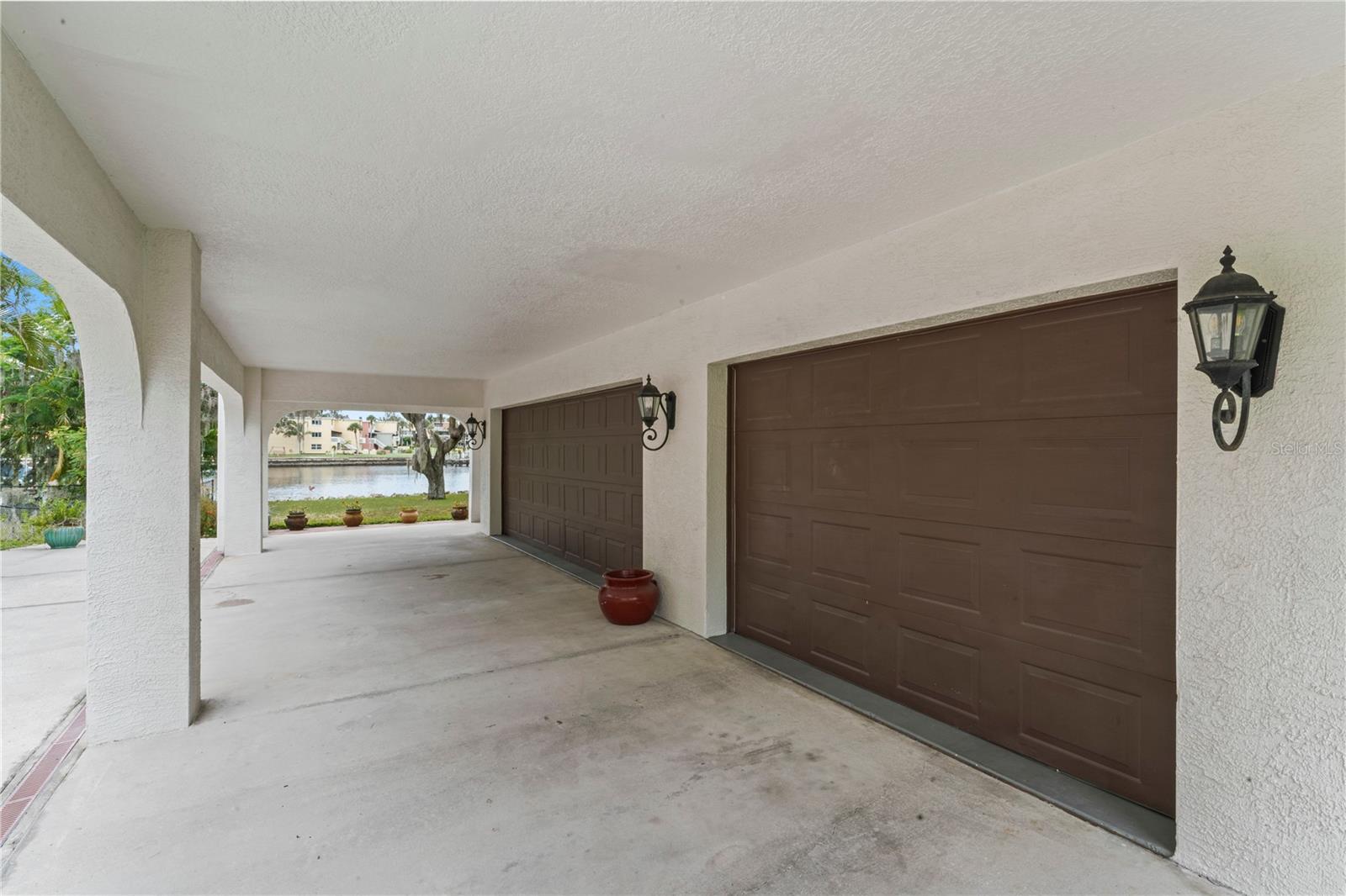 4 Car Garage