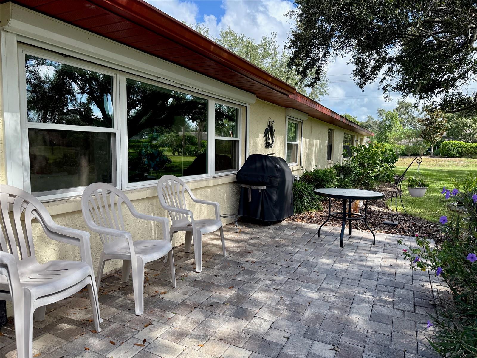 Paver brick patio in the back
