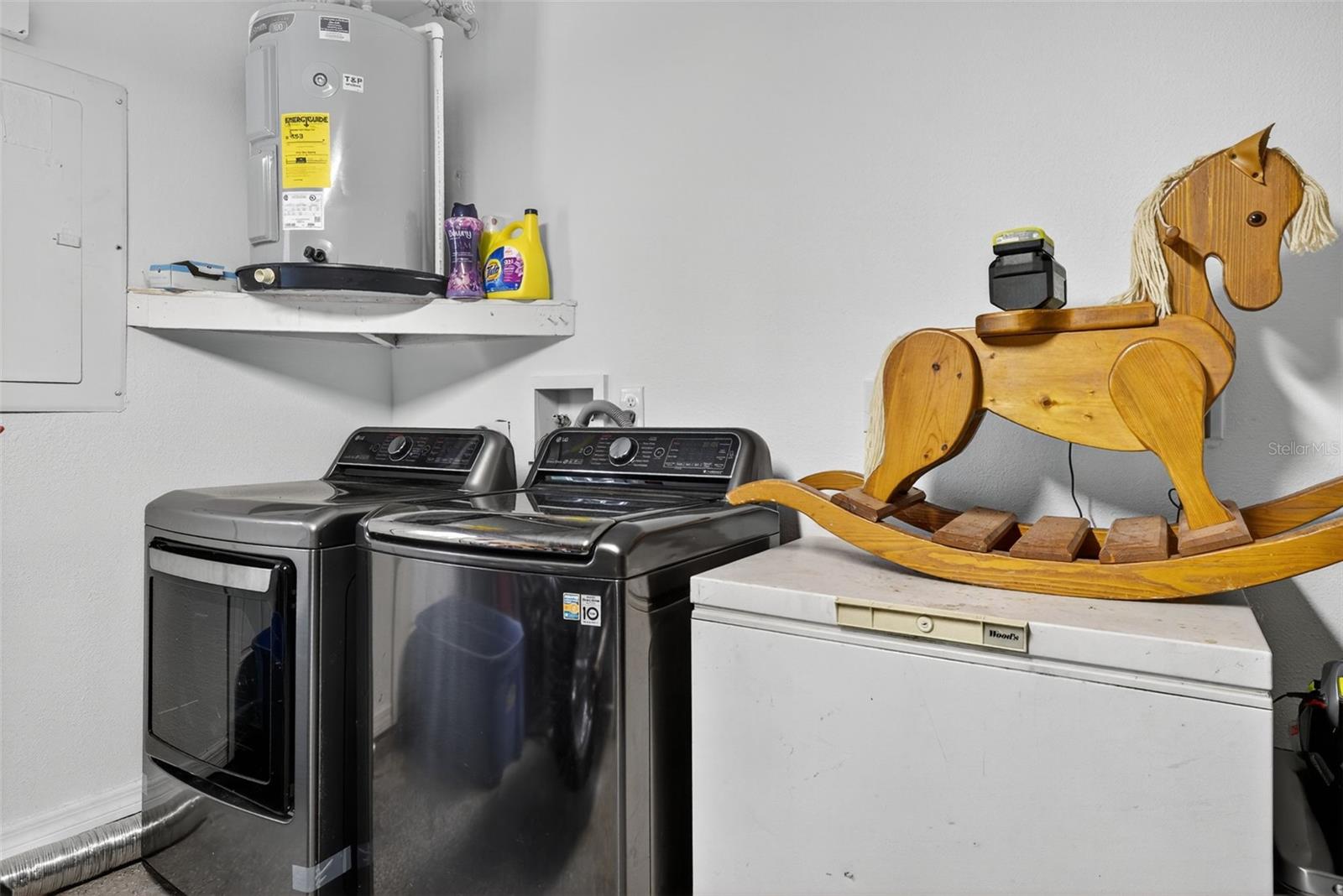 Washer/Dryer in Garage