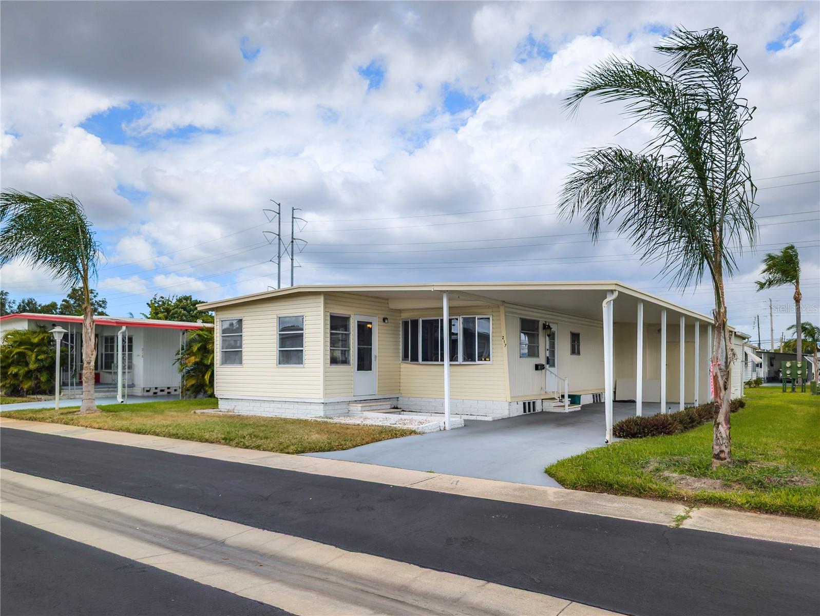 Enjoy the Florida lifestyle!