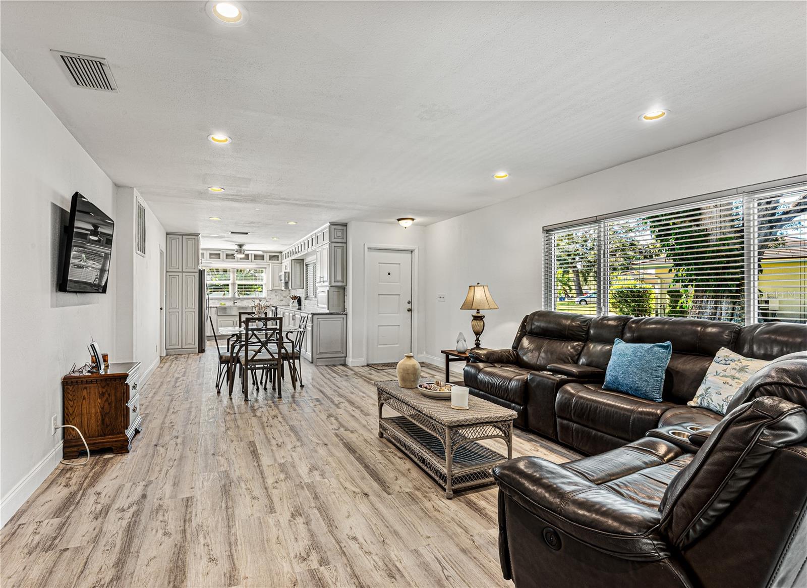 Awesome natural light throughout