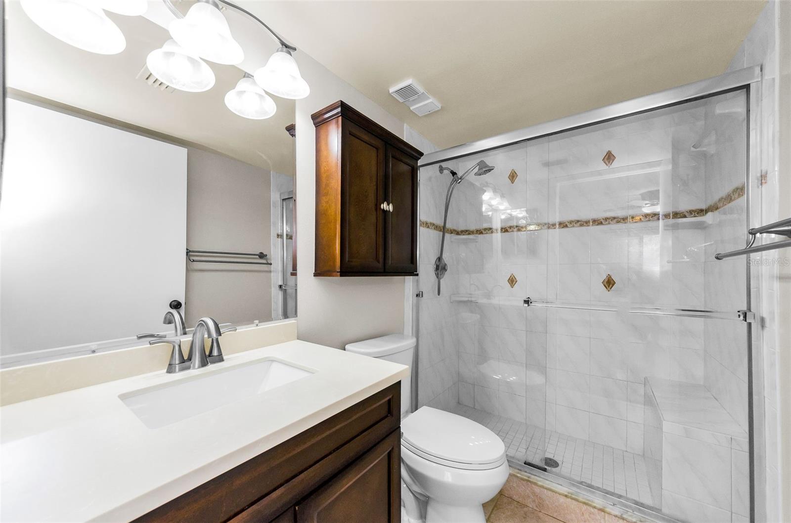 Primary En Suite Bath