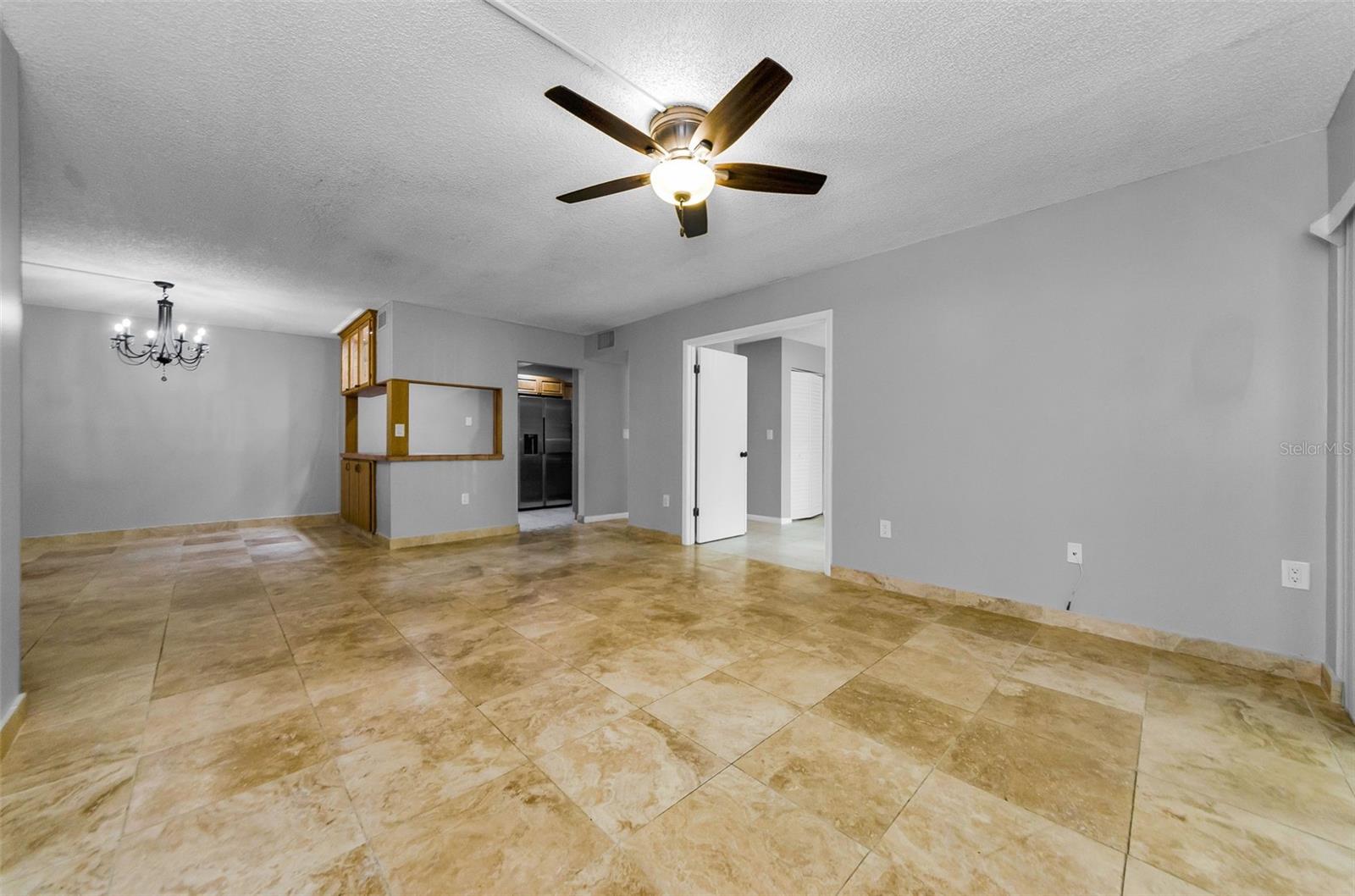 Living/Dining Area