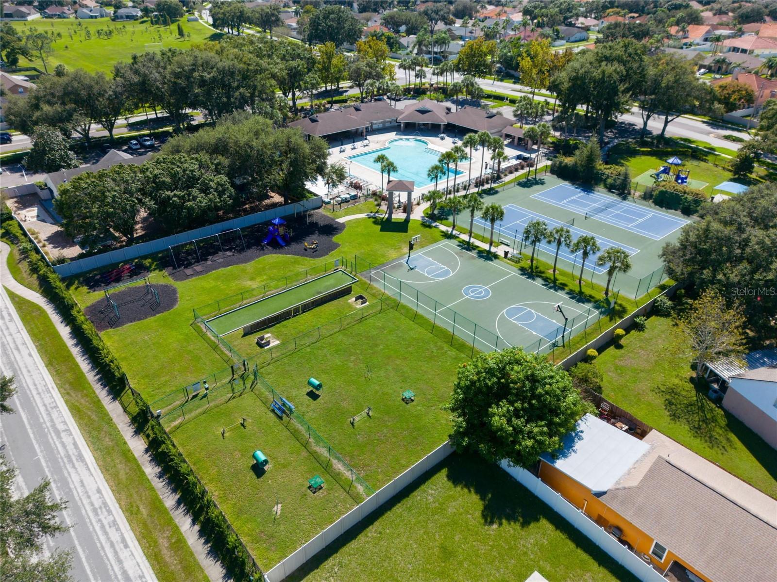 Brentwood Hills Community Amenities