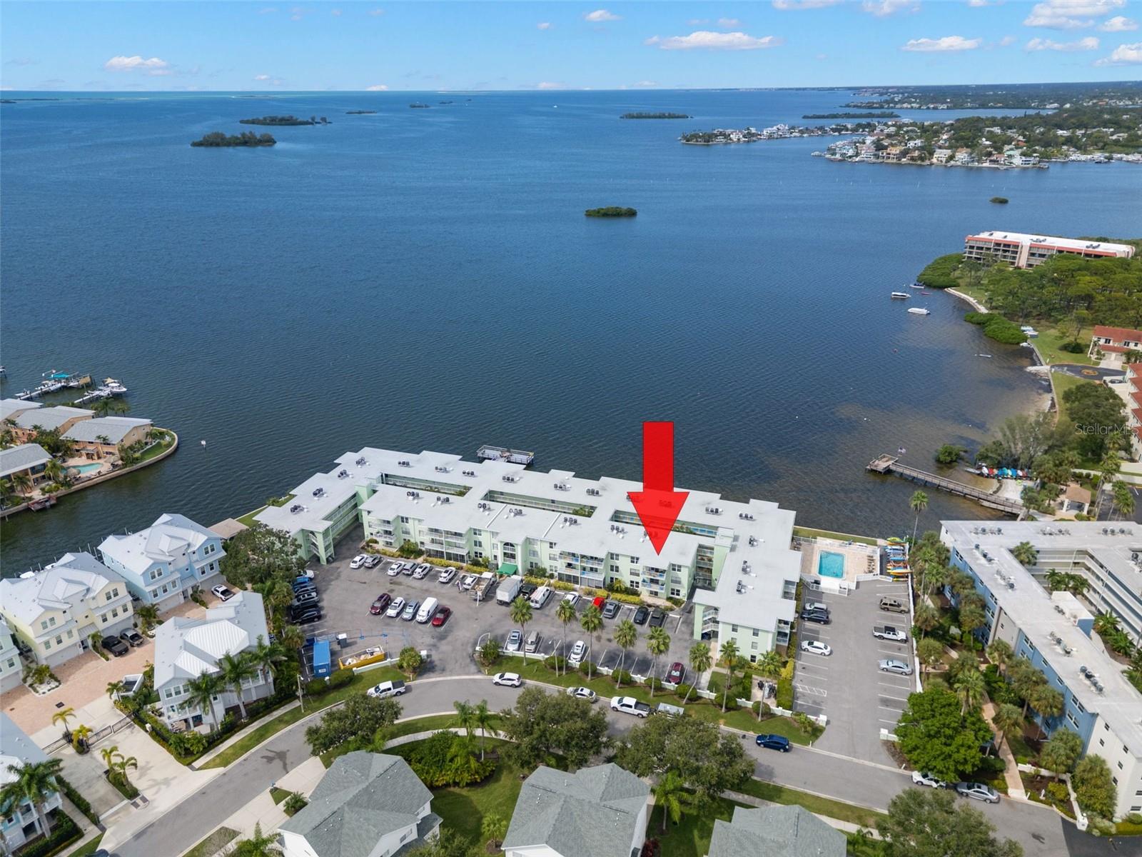 Dolphin Pointe