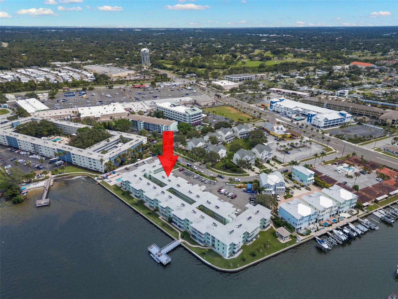 Dolphin Pointe