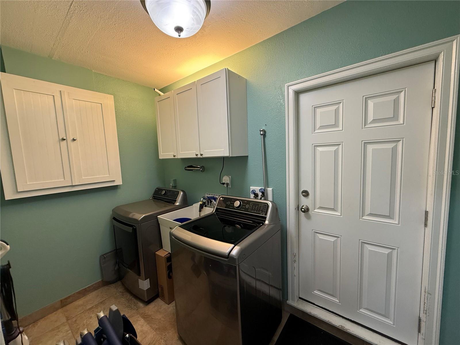 WASHER/ DRYER ROOM