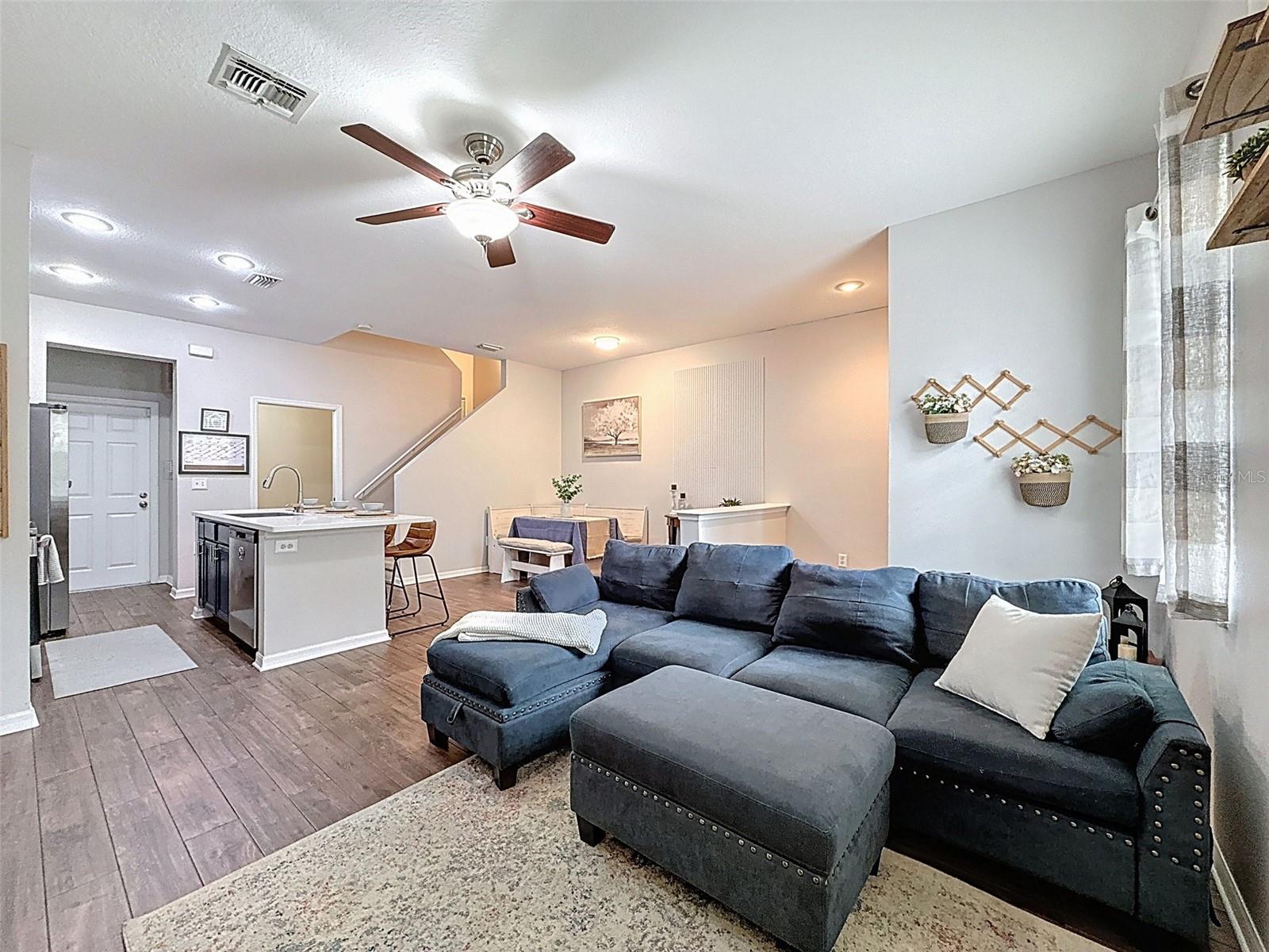 Living Room/Kitchen