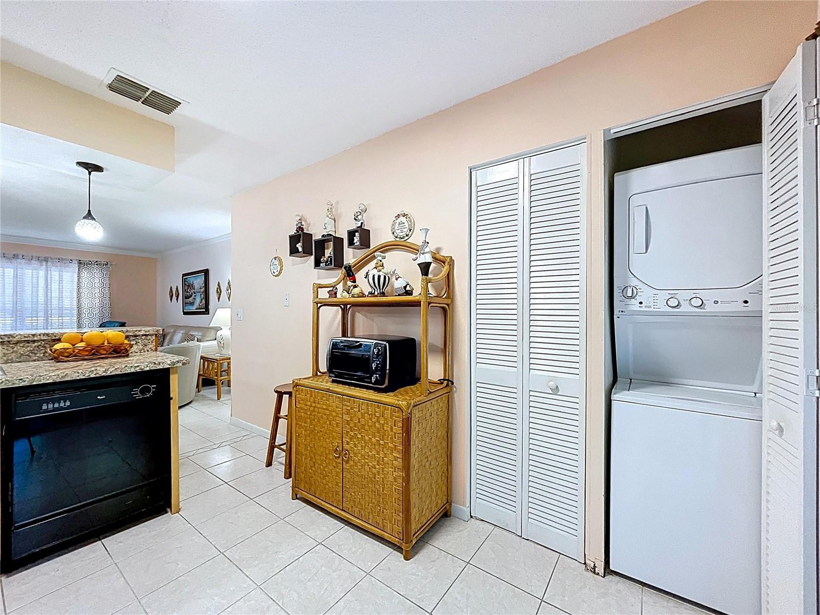 Pantry/Washer/Dryer