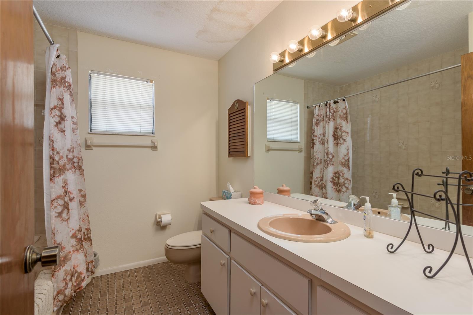 Bathroom 2