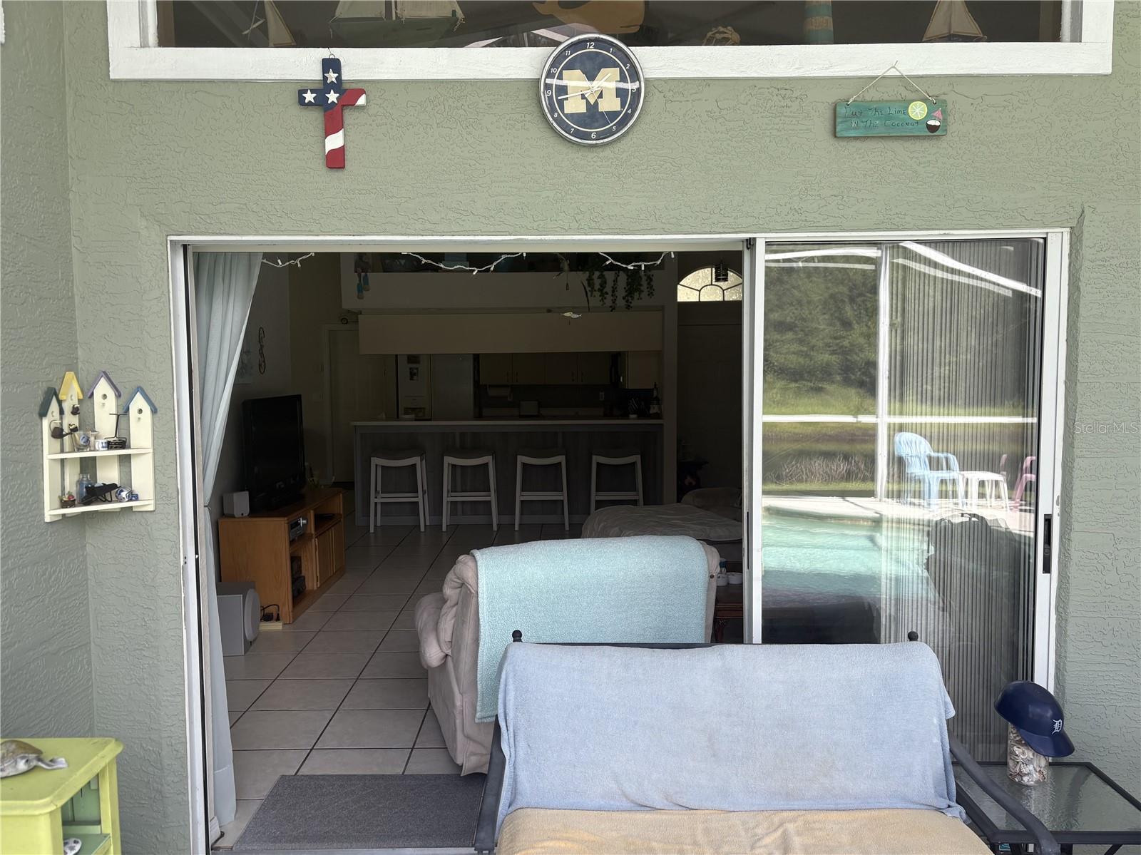 large double opening for easy indoor /outdoor living