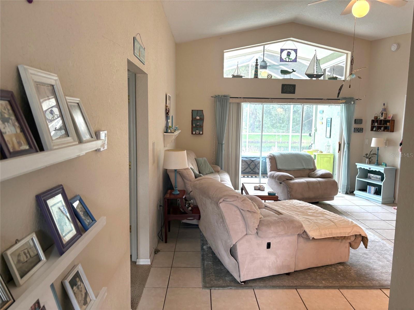 Living Rm