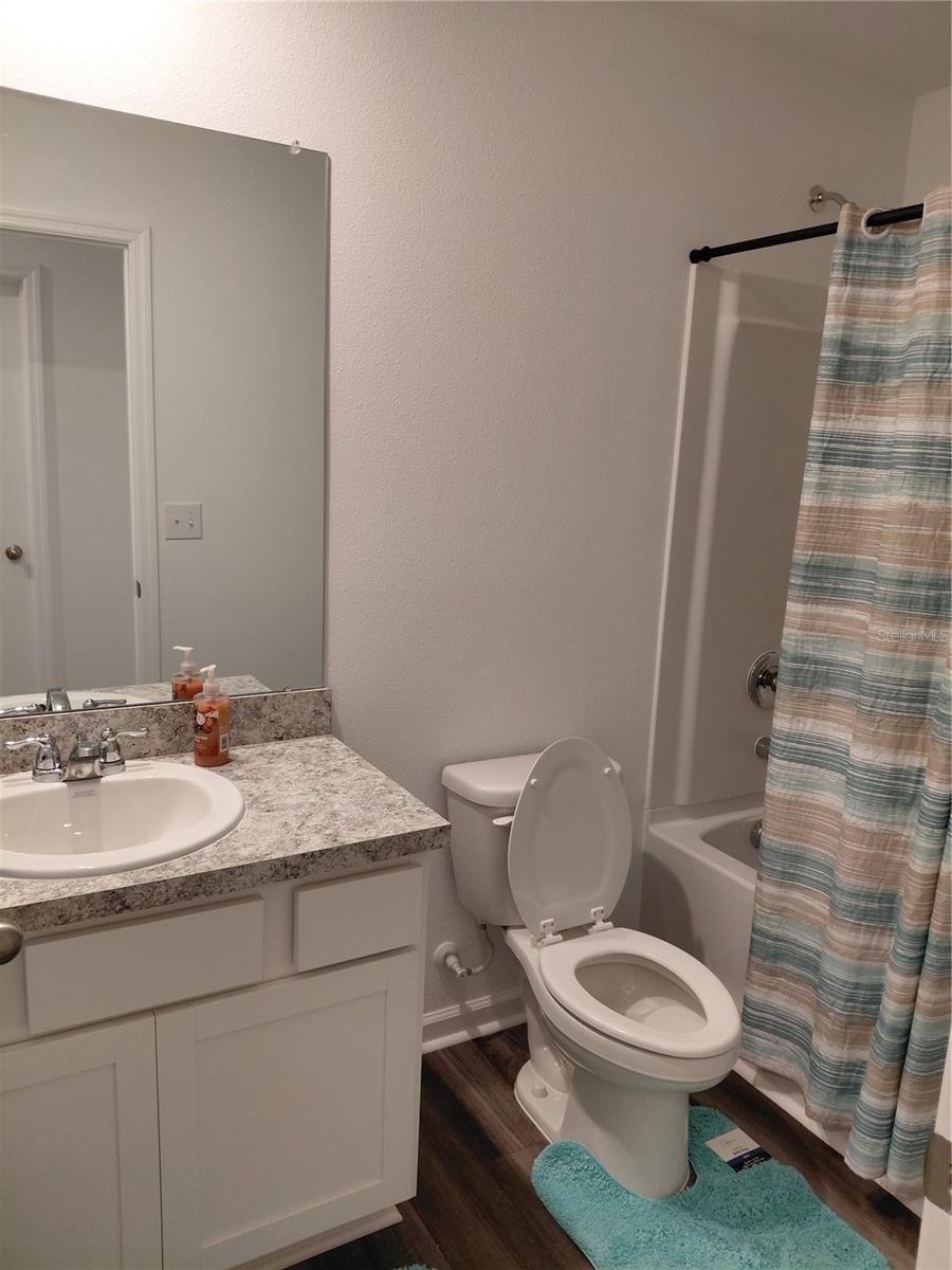 Upper level full bathroom