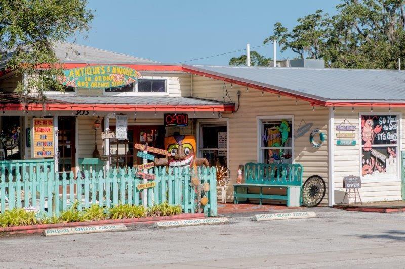 Who's ready for a little shopping and lunch?