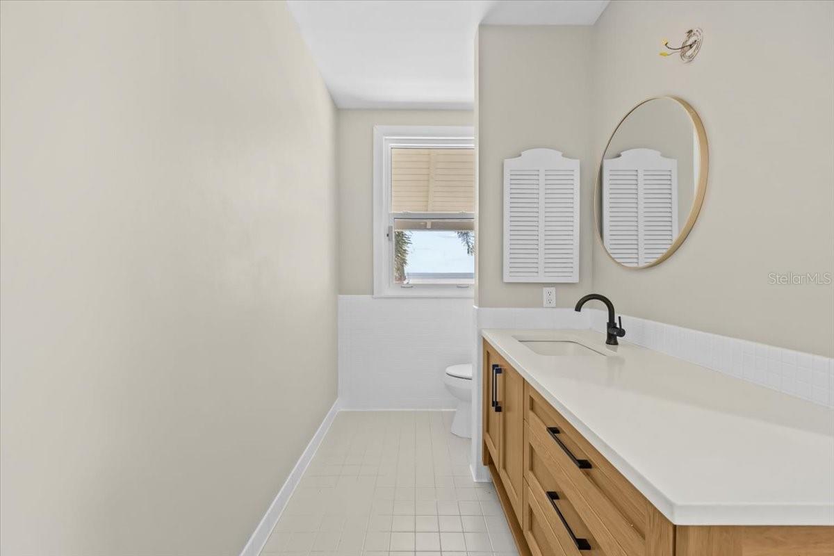 Long vanity for the Jack and Jill