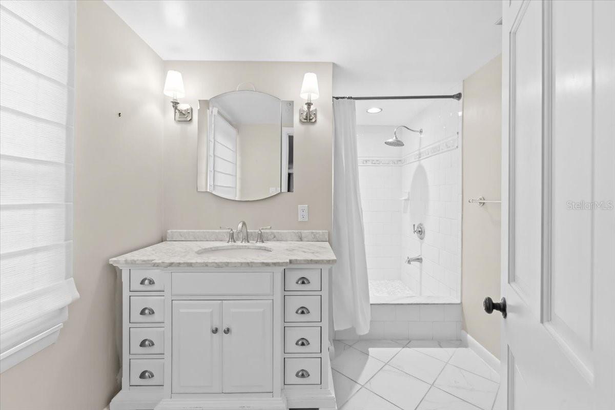 Ensuite for 5th bedroom