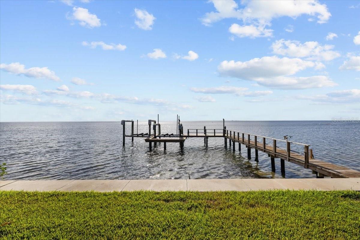 2 boat lifts