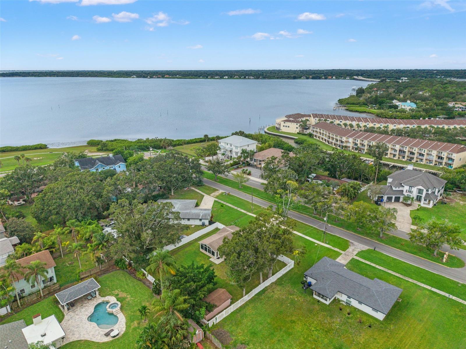 Centrally located near waterfront parks, trails, and local favorites—offering a walkable, golf-cart-friendly lifestyle.