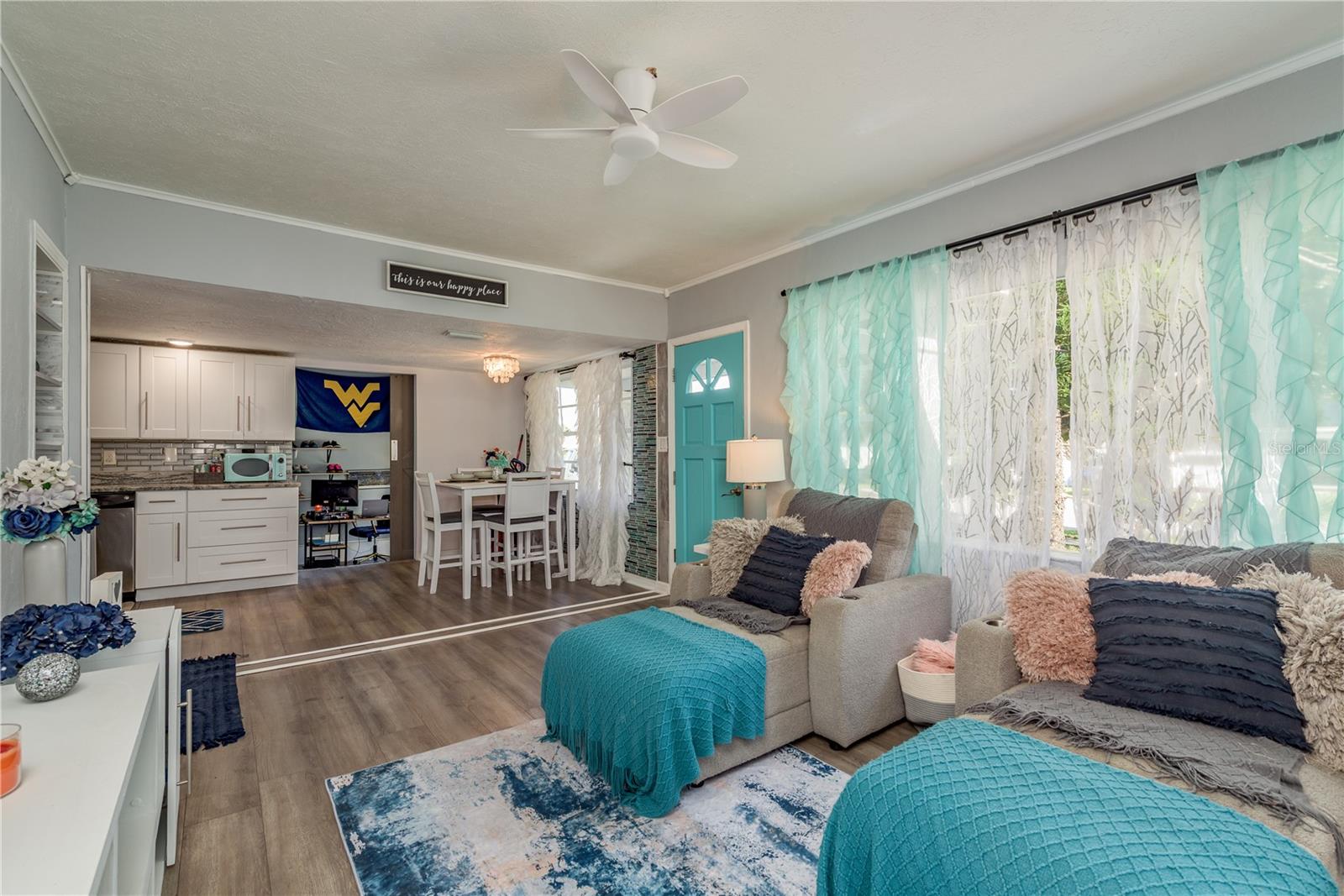 Living room/Dining room