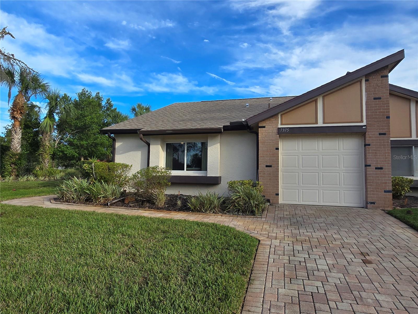 WELCOME TO 7375 CRESTWOOD DR.