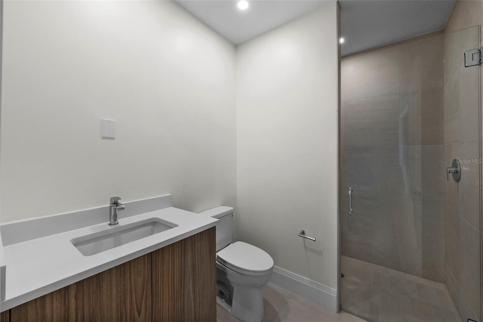 Bedroom 2 bath