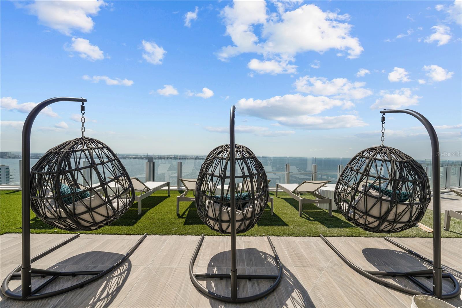 Rooftop Amenities