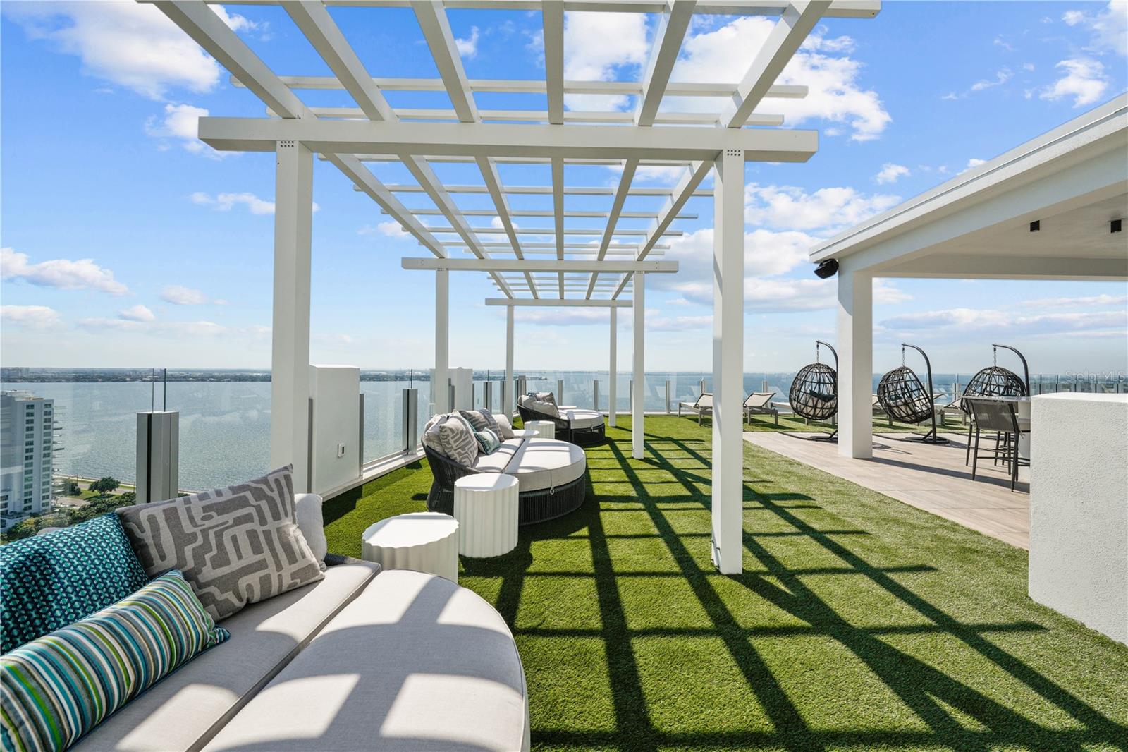 Rooftop Amenities