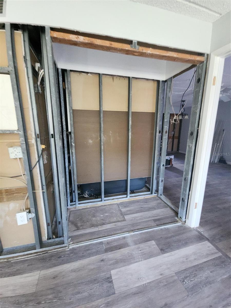 Primary Bedroom Closet #1