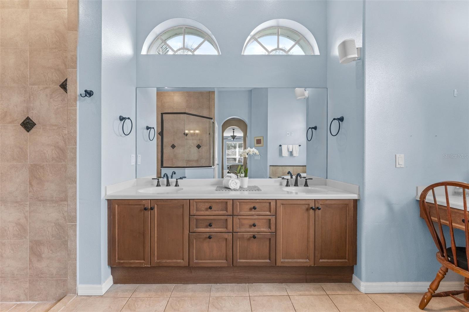 Dual Sinks
