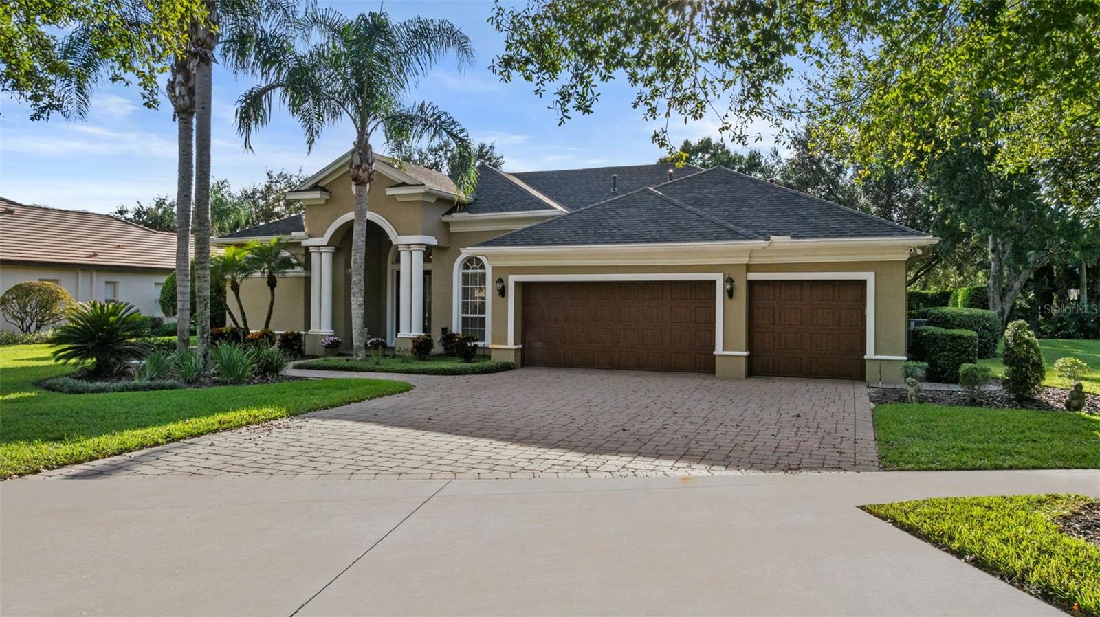 Oversized Driveway and 3 Car Garage