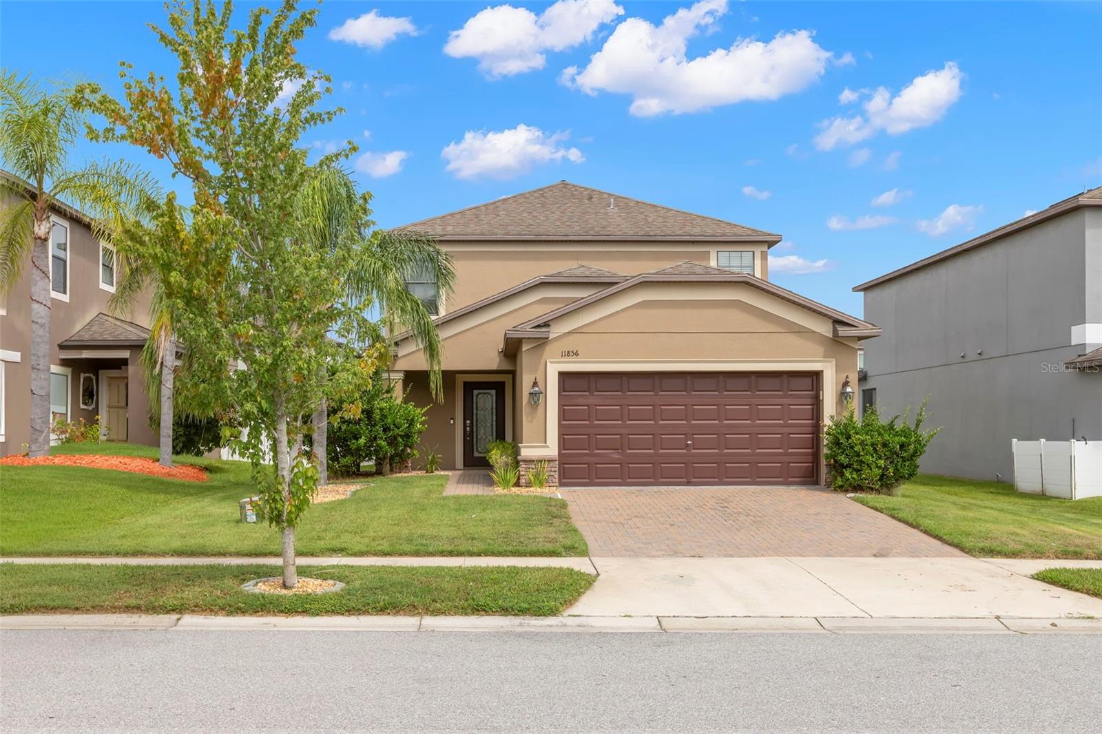 Welcome to 11856 Crestridge Loop in Trinity Preserve!