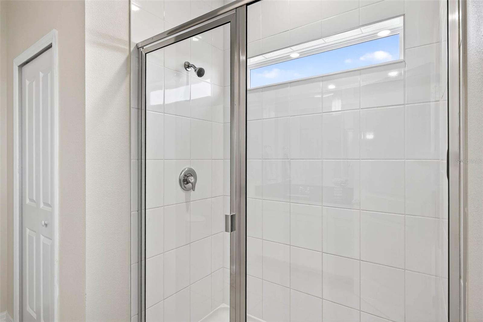 Walk-in shower, walk-in closet... see a theme?