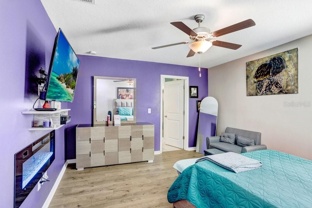 Primary suite