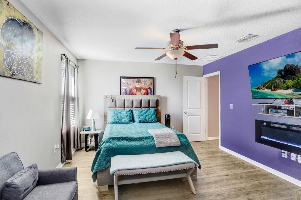 Primary suite