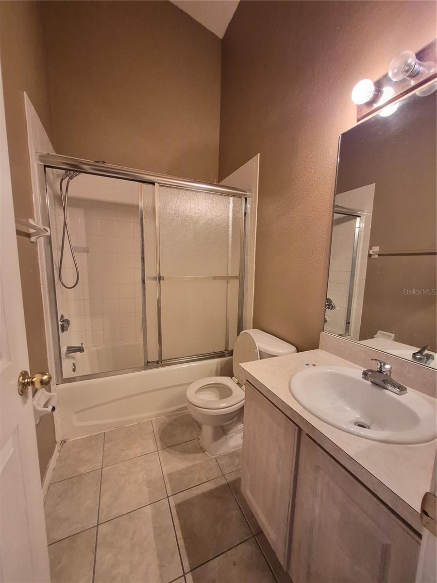 O6348218
