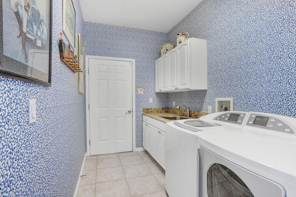 Laundry Room off of Kitchena and Family Room