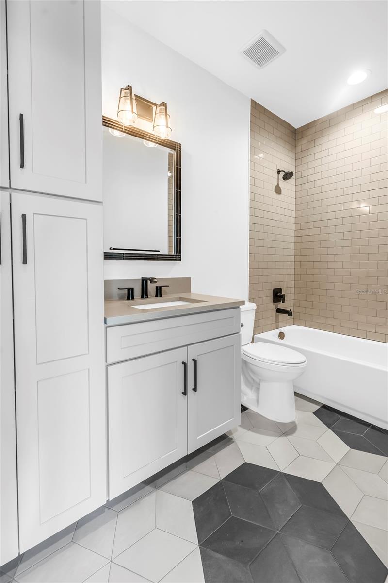 Note the cool tile!