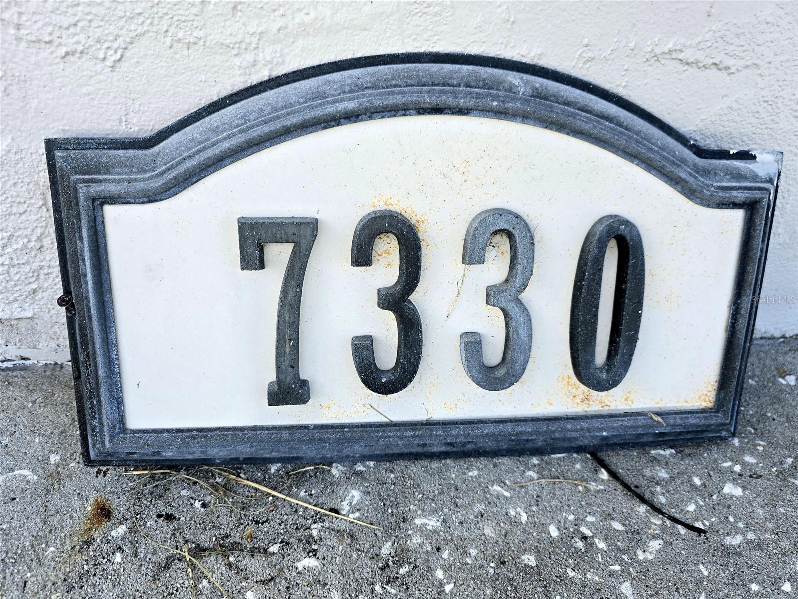 R4910004