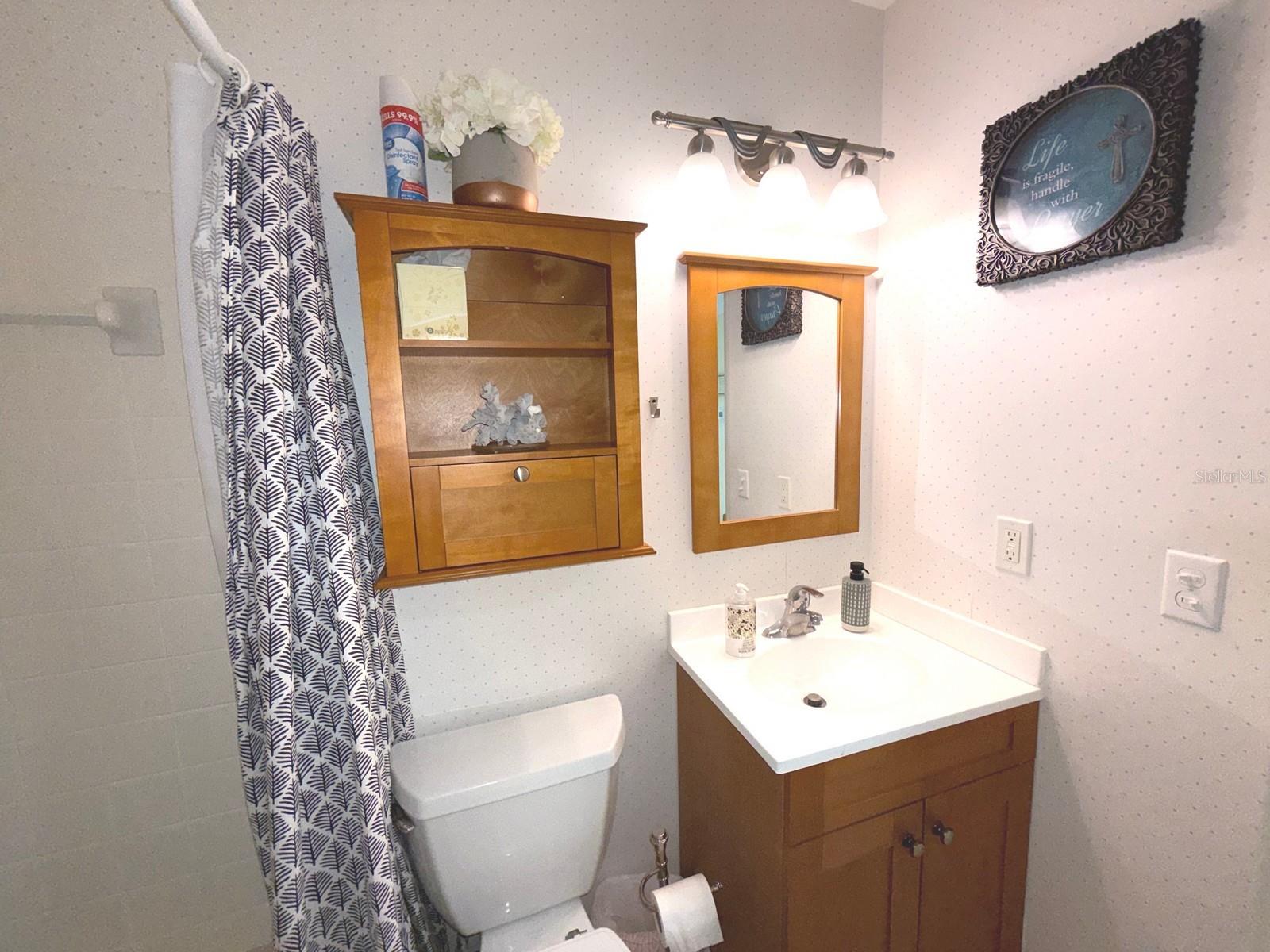 2nd Bathroom