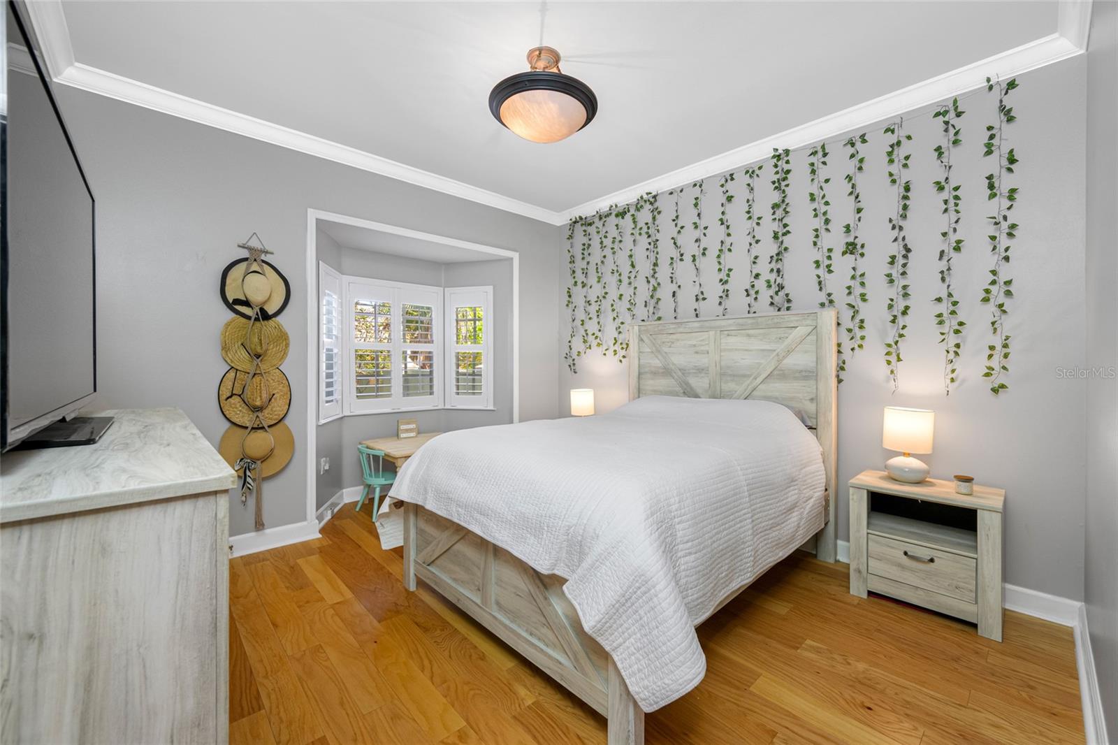 1st floor guest room