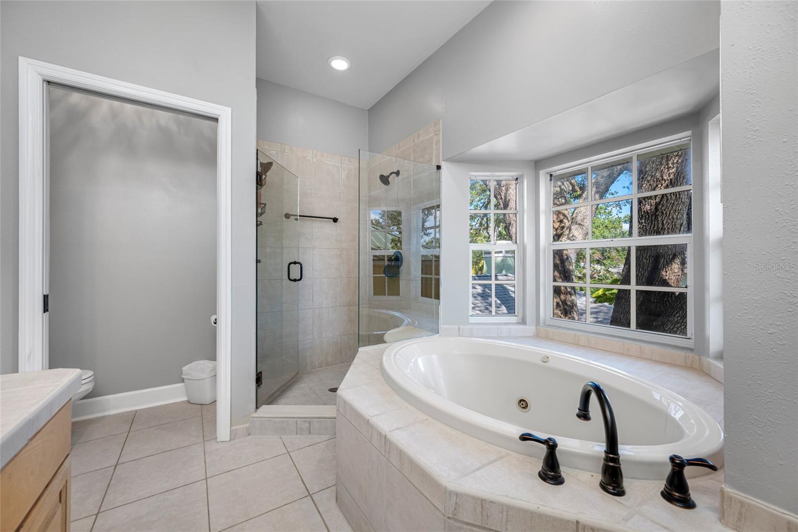 Primary bath