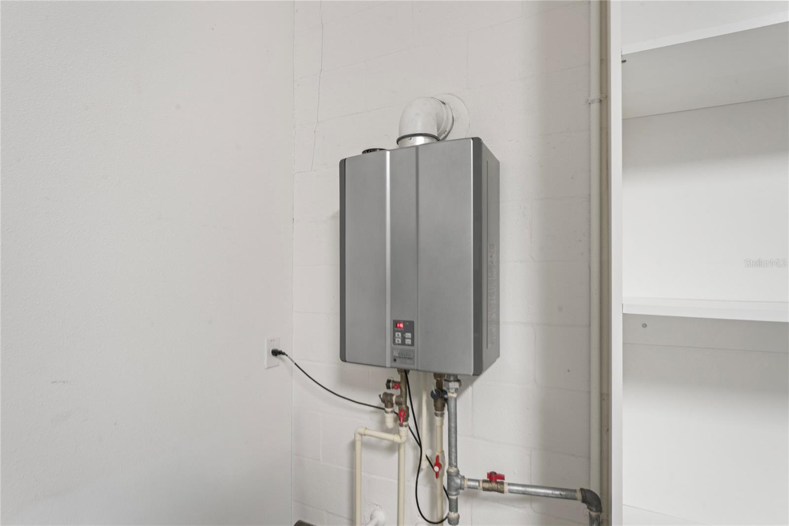 Tankless Gas water heater