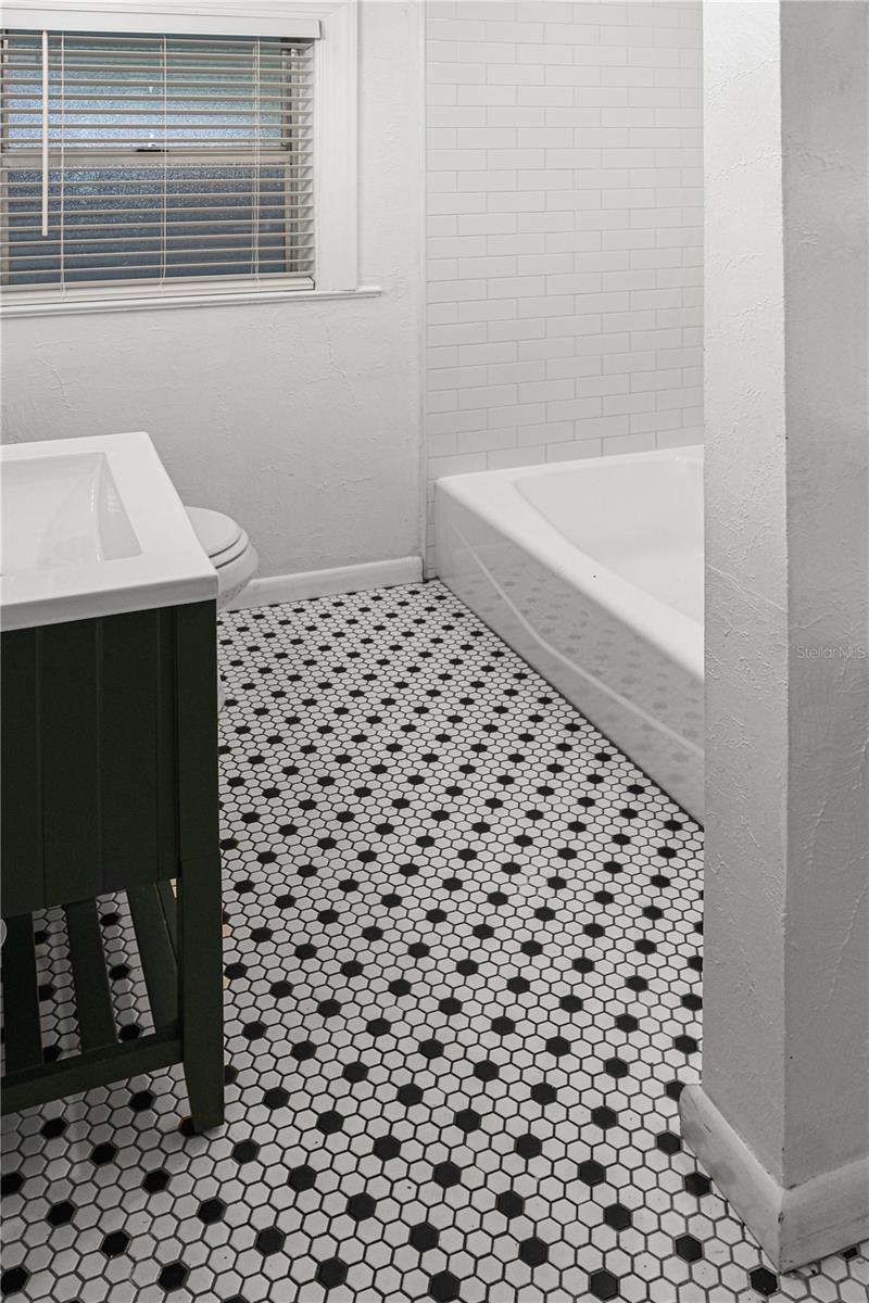 Retreat to your bath while enveloped in a spa-like atmosphere.