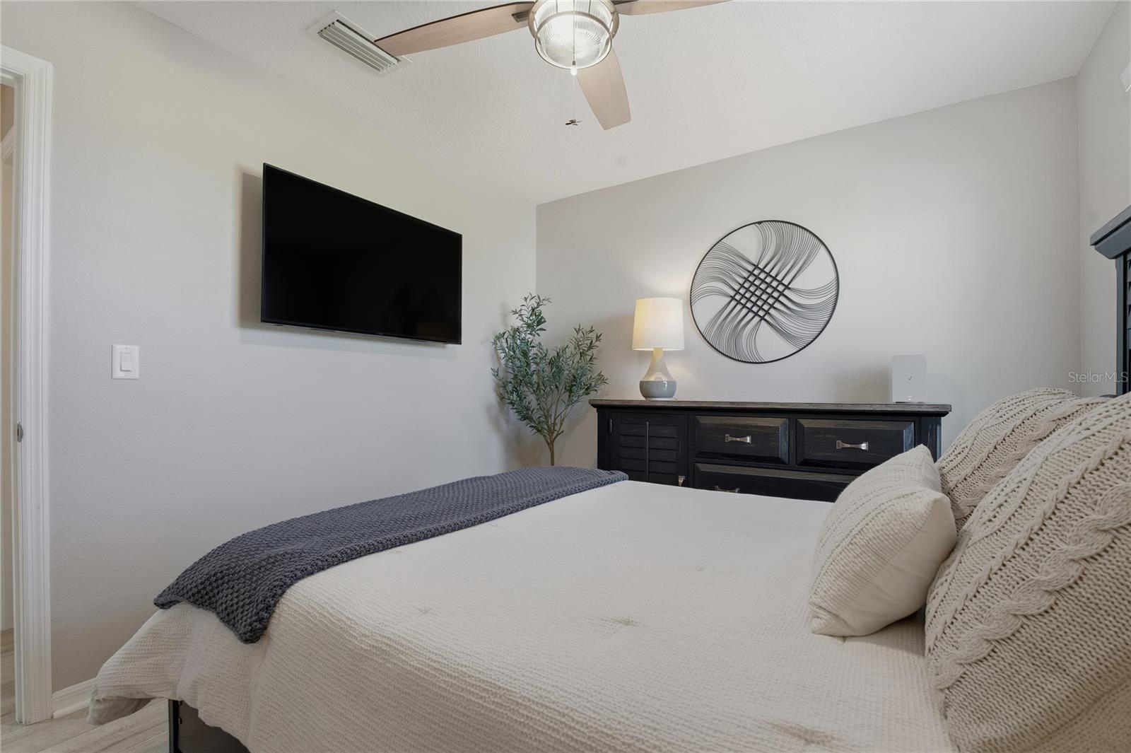 Bedroom2