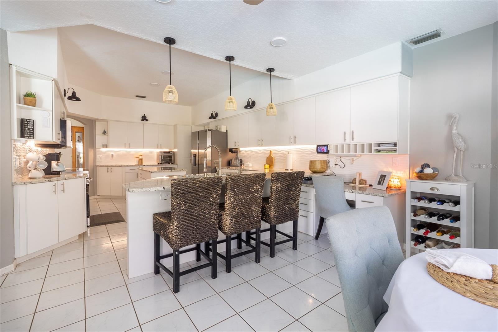 Breakfast Nook towards Kitchen