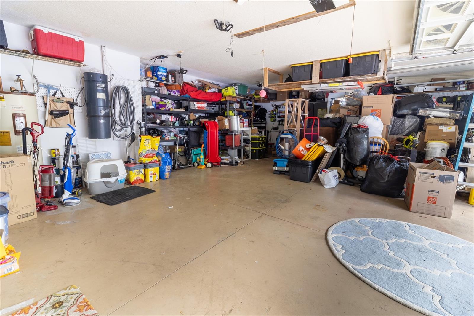Garage (excuse the moving)
