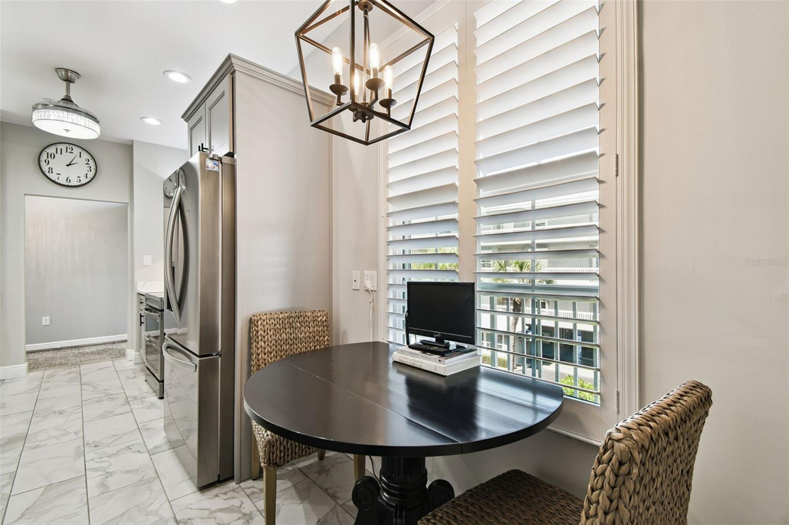 Eat-In Kitchen