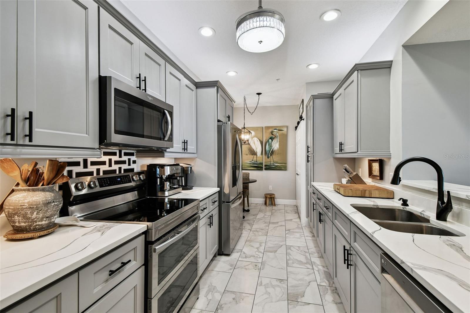 Updated Eat-In Kitchen w/ quartz & stainless